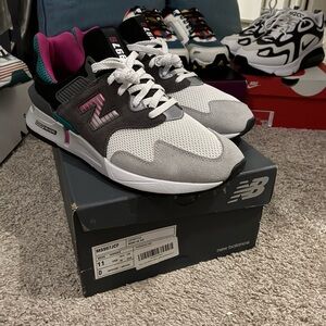 New Balance 997 Vibrant Athletic Shoes